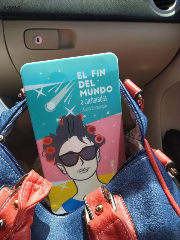 Portamascarillas pop en el bolso