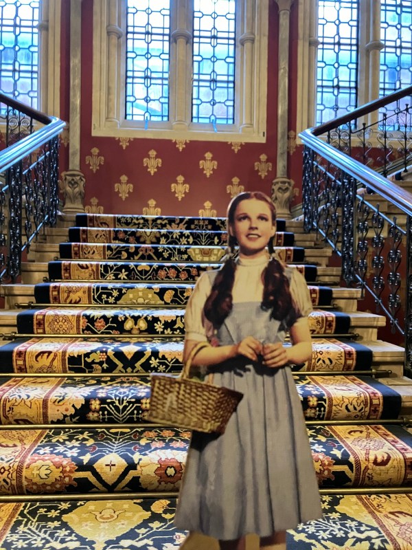 La escalera donde las Spice Girls grabaron el videoclip de Wannabe en el hotel Saint Pancras en Londres.