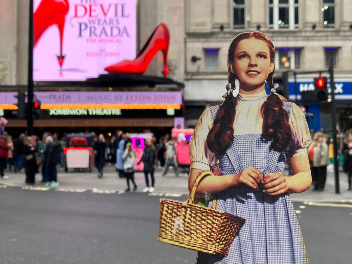 Capítulo 48: Dorita en&nbsp;Londres